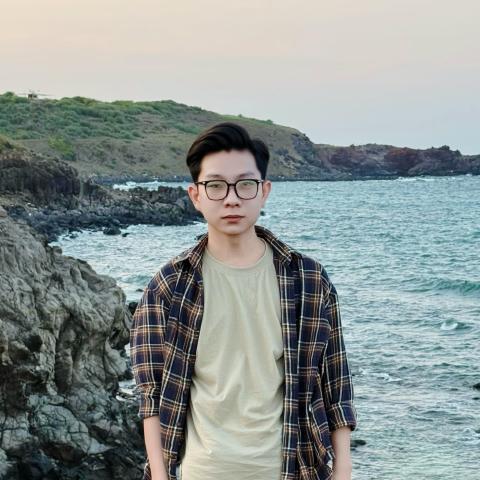 Ảnh chân dung Hoàng Lương Trần